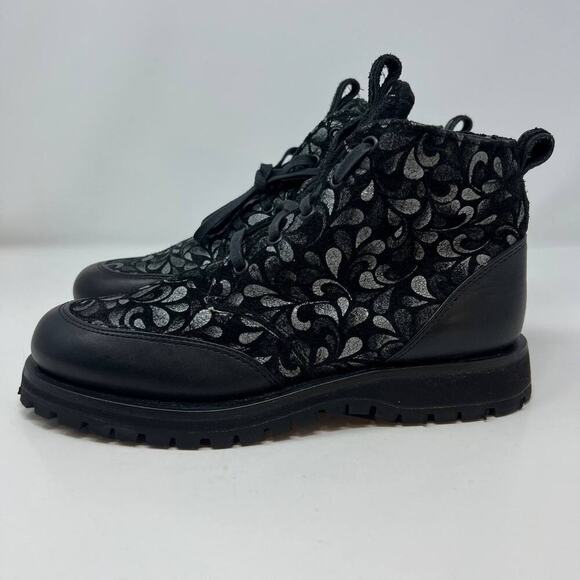 NIB Shind!gs Women's Black Combat Boots Chunky Vibram Sole Lug Tread   Sz. 9.5B - Picture 7 of 16